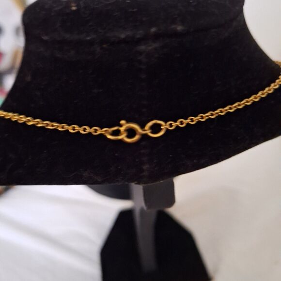 Avon Vintage Women's Necklace Baroness Maltese Cross Gold Tone Faux Jade - Picture 7 of 11